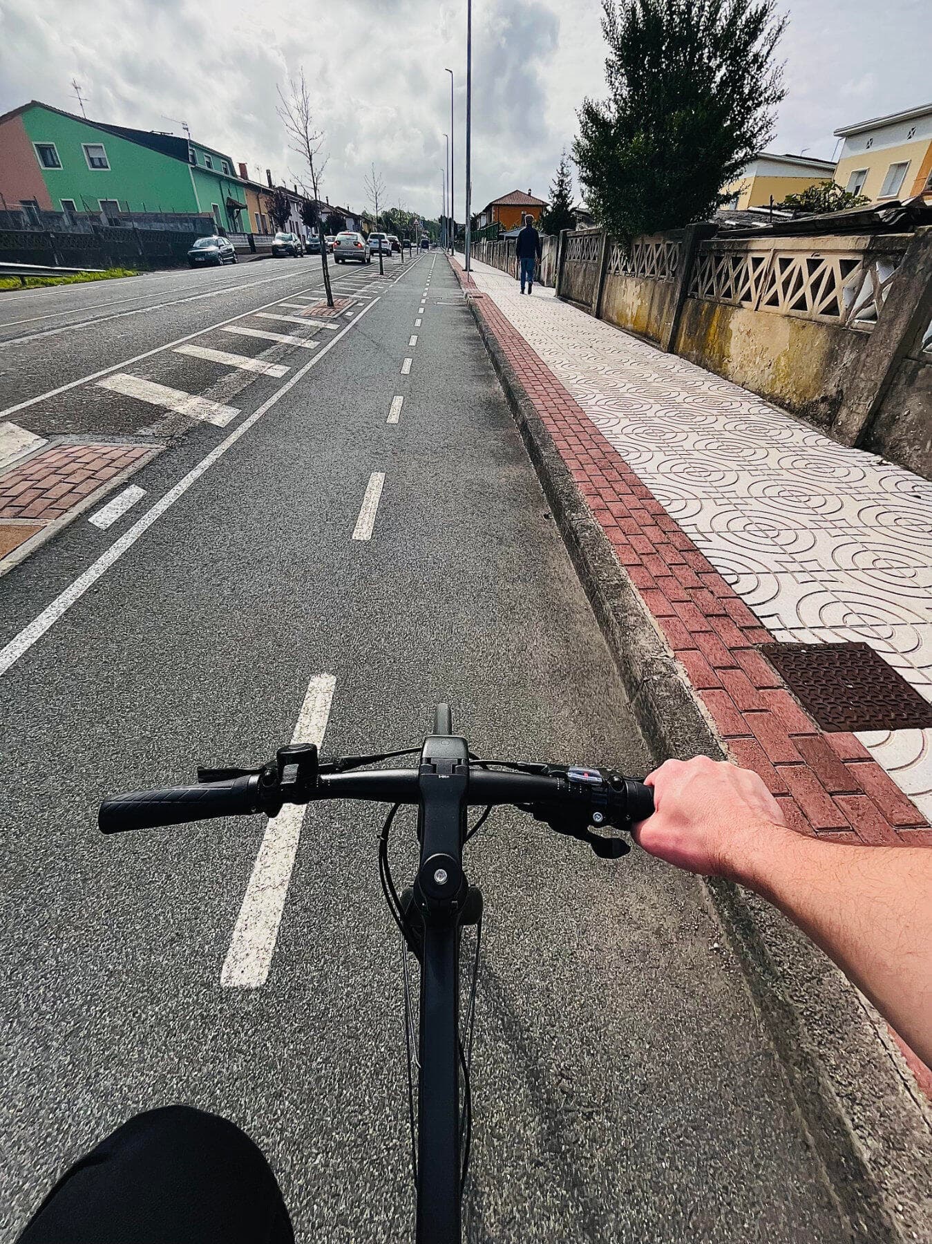 Mi bicicleta en un carril bici segregado Mi bicicleta en un carril bici segregado