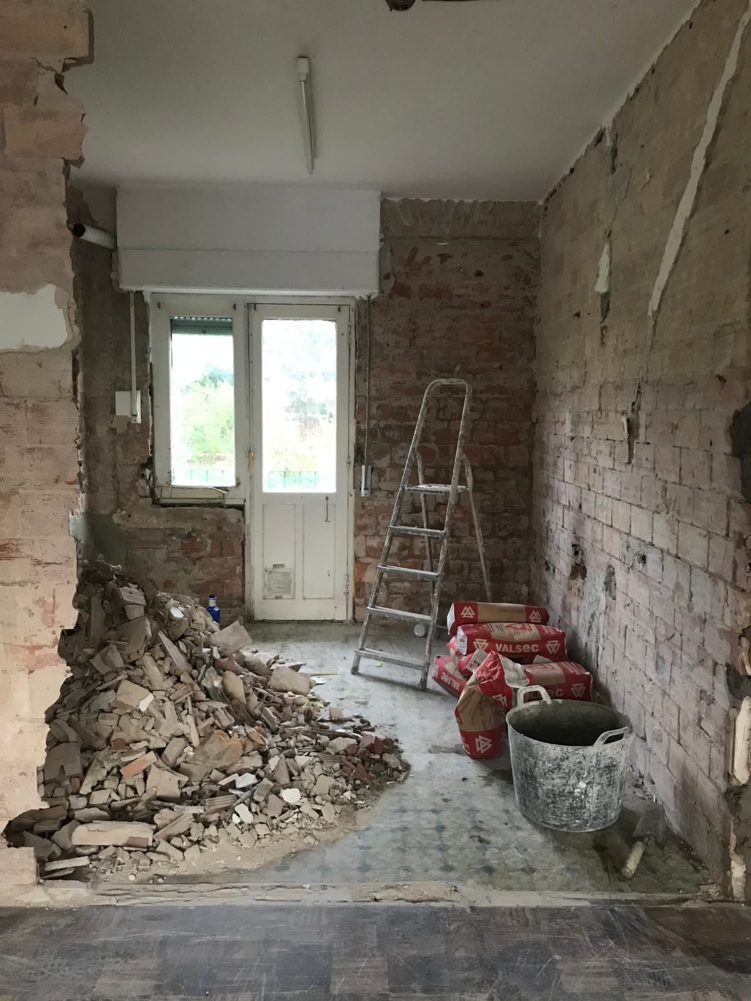 Una imagen de lo que fué la reforma de nuestra casa Una imagen de lo que fué la reforma de nuestra casa