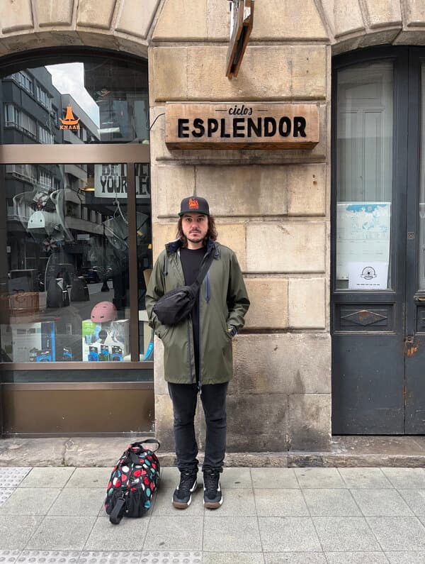 Un autorretraro en Ciclos Esplendor, en Gijón Un autorretraro en Ciclos Esplendor, en Gijón