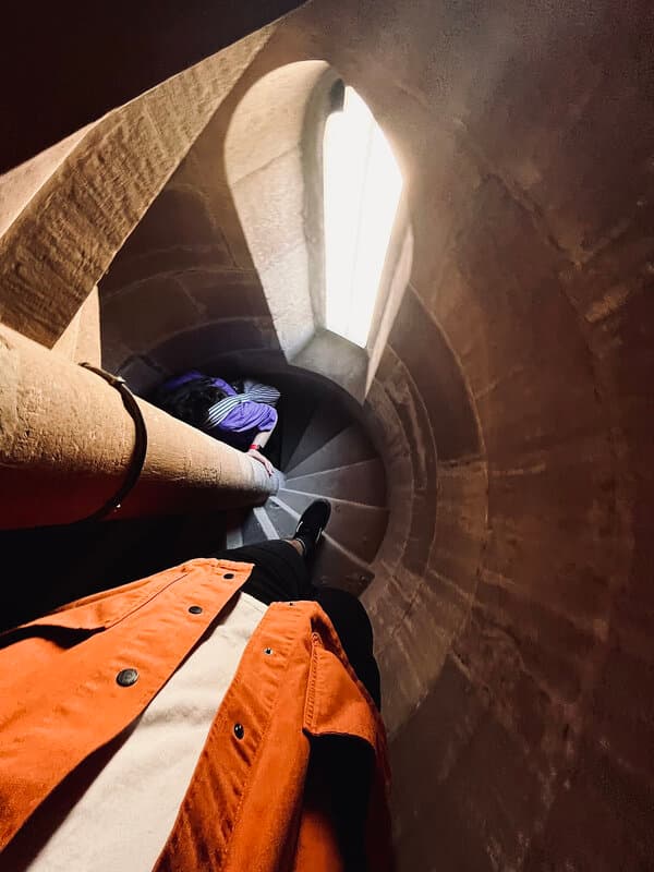 Bajando escaleras Bajando escaleras